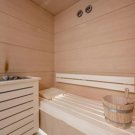 Bühlhof 4*