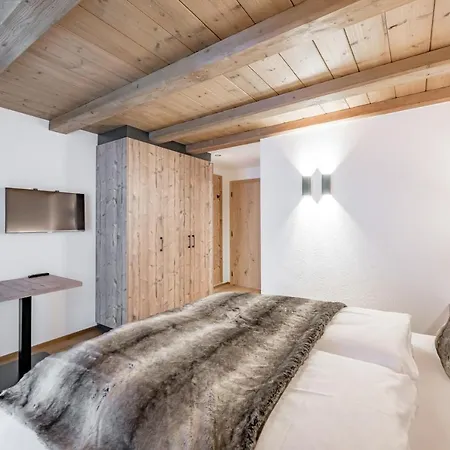 Bühlhof Aparthotel 4*