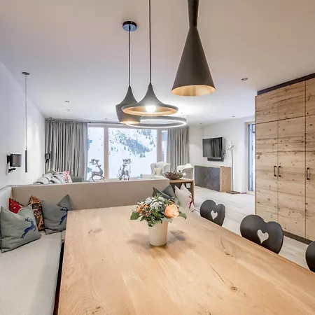 Bühlhof Aparthotel 4*